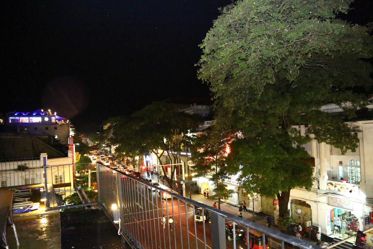 Impala City Hotel And Hostel Kandy 50 Exteriör bild
